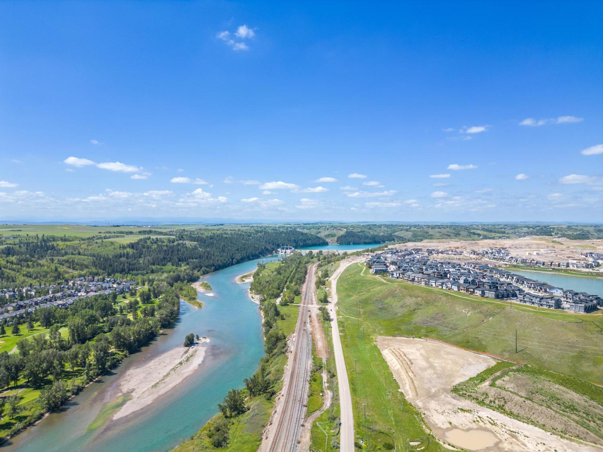 דירות YYC Cozy Rockland Park Unit+Parking מראה חיצוני תמונה