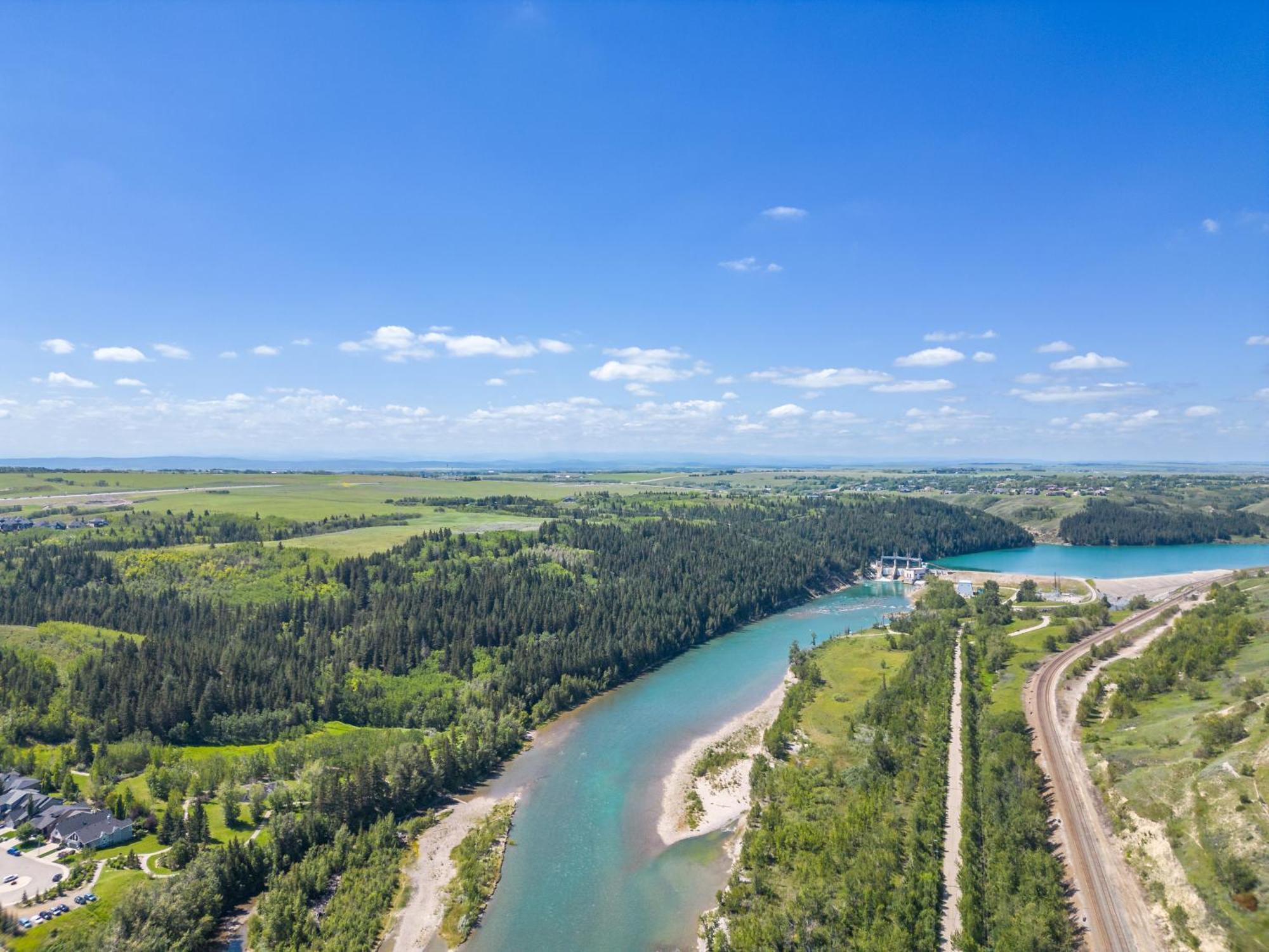 דירות YYC Cozy Rockland Park Unit+Parking מראה חיצוני תמונה