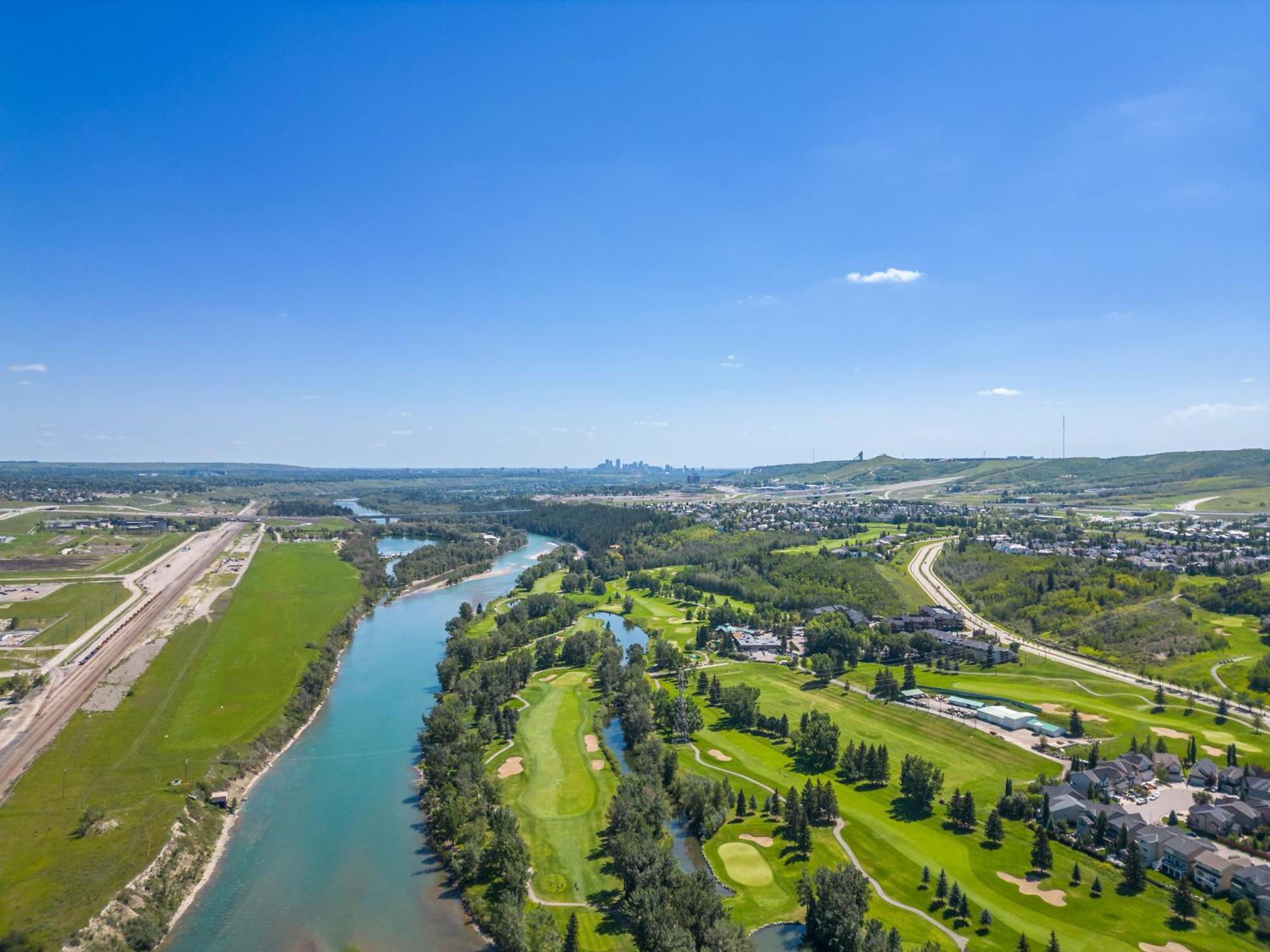 דירות YYC Cozy Rockland Park Unit+Parking מראה חיצוני תמונה