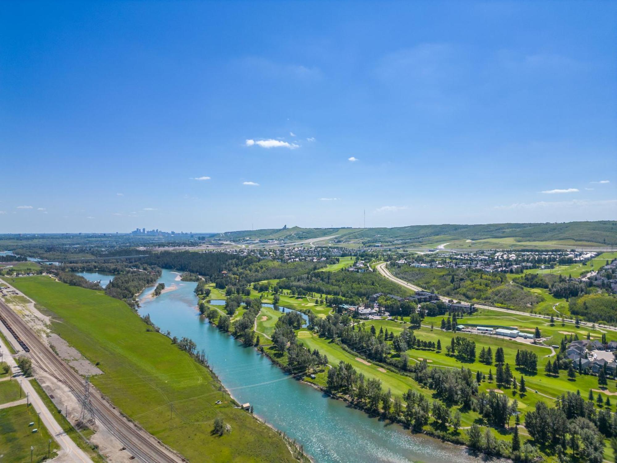 דירות YYC Cozy Rockland Park Unit+Parking מראה חיצוני תמונה
