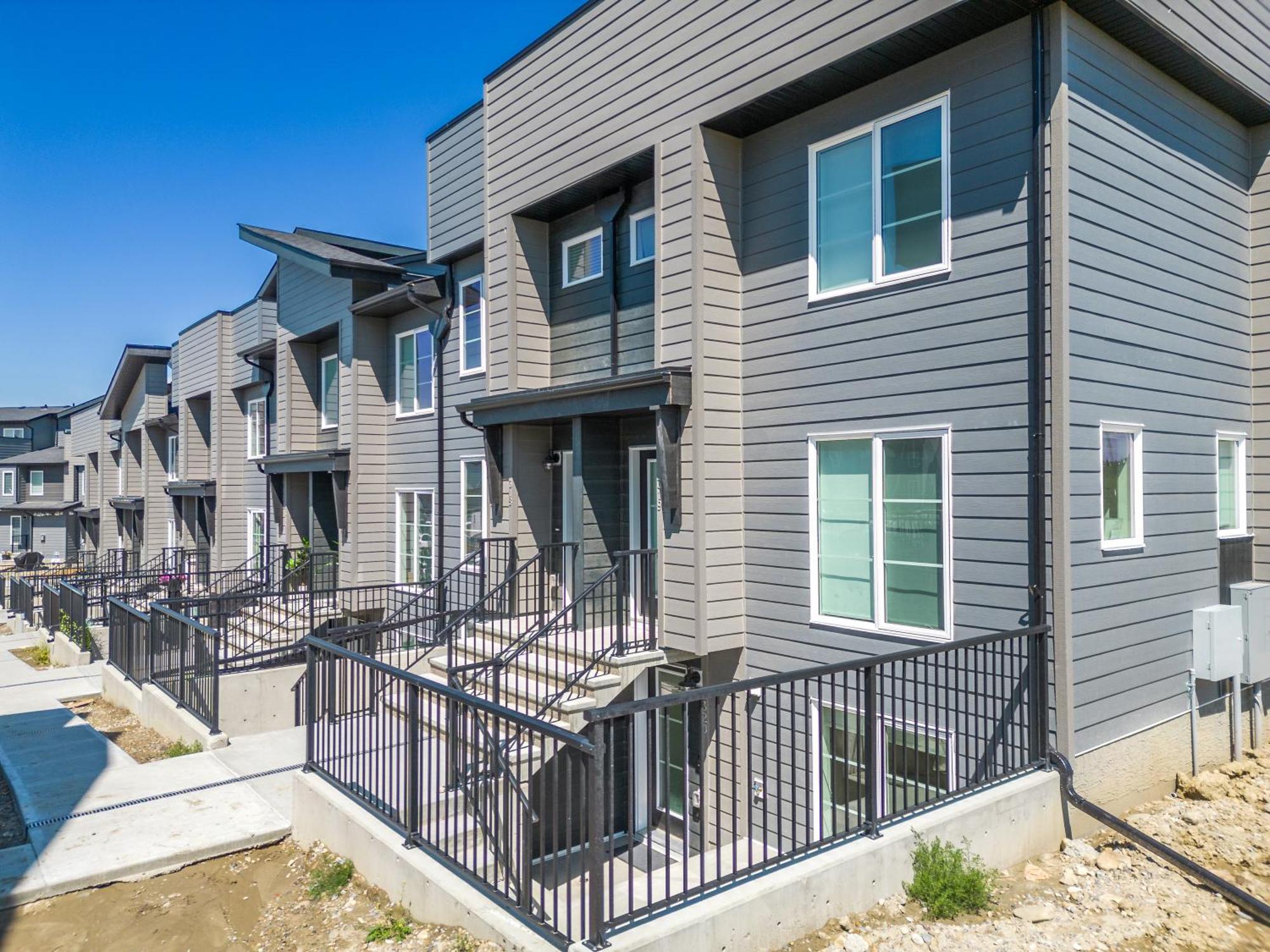 דירות YYC Cozy Rockland Park Unit+Parking מראה חיצוני תמונה